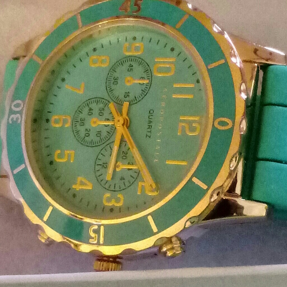Watch - Picture 3 of 3